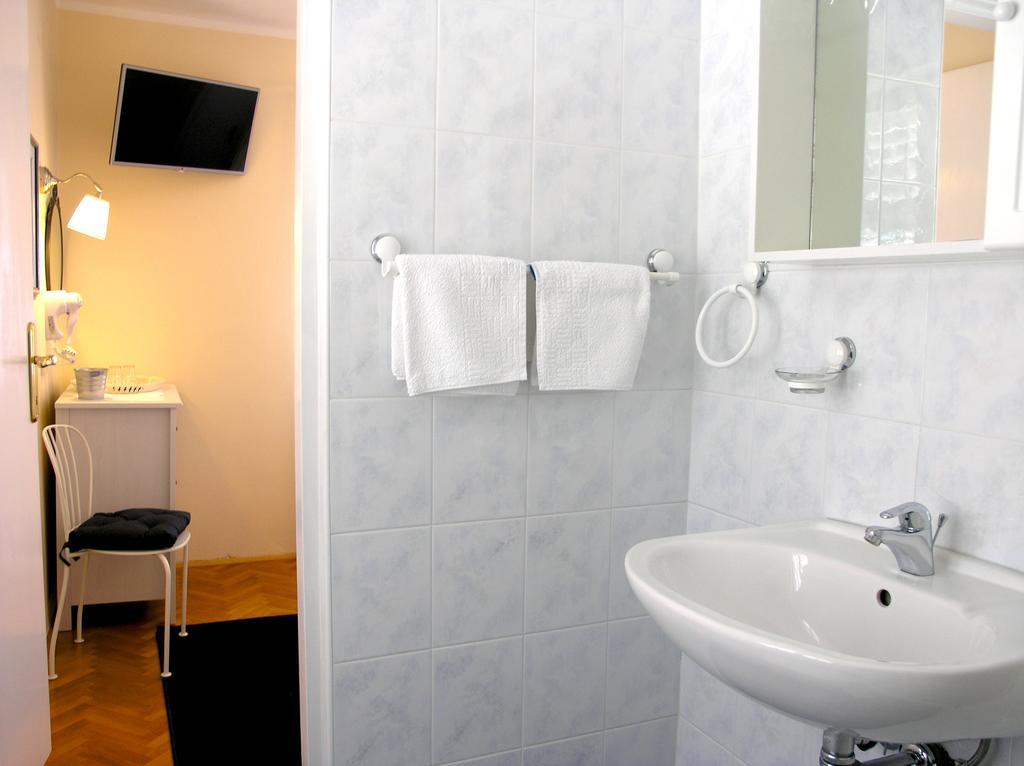 Hotel House Rozi Palit Habitación foto